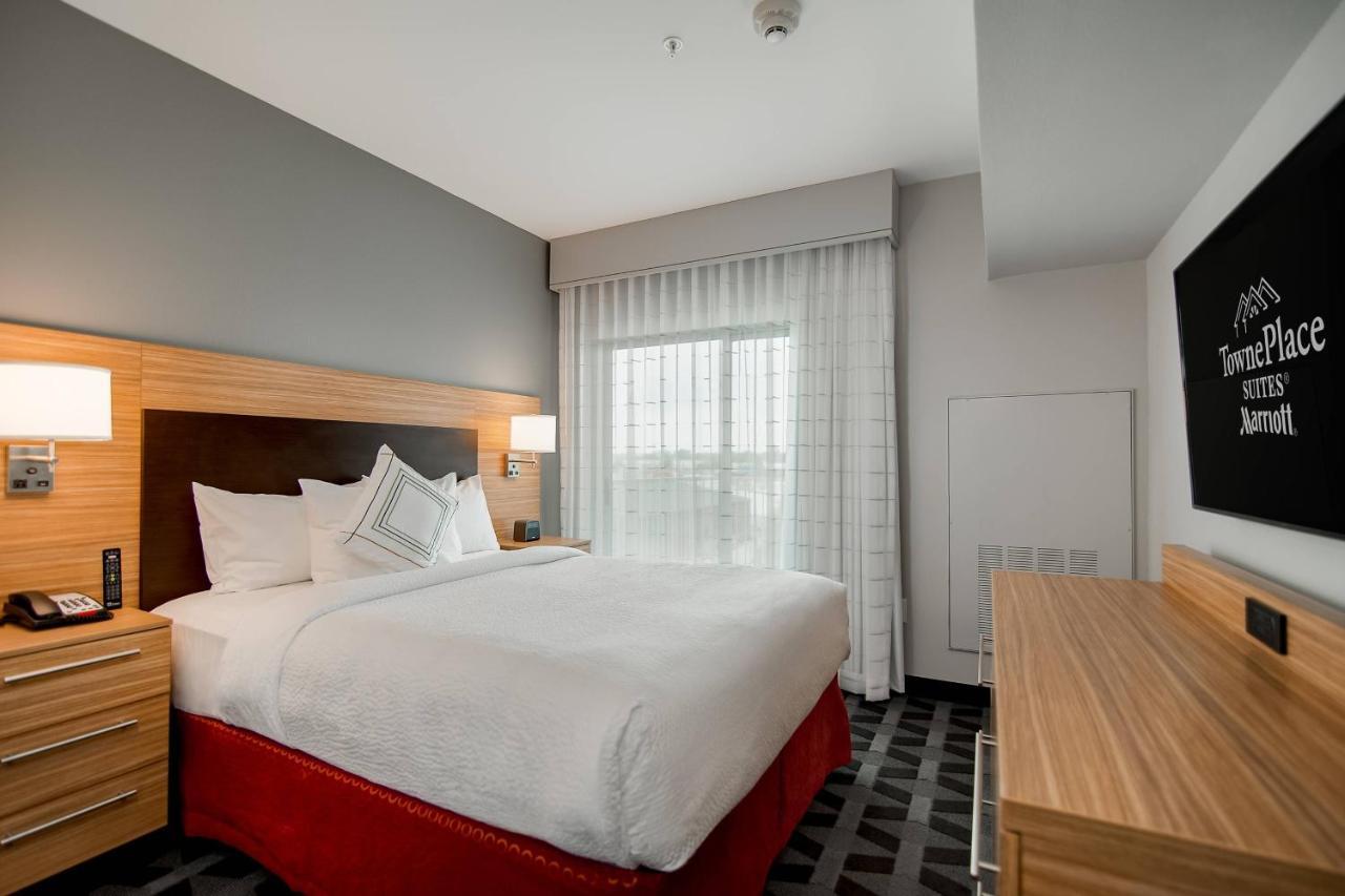 Towneplace Suites Fort Worth University Area/Medical Center Экстерьер фото