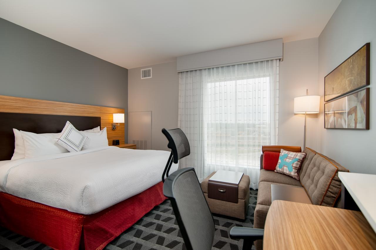 Towneplace Suites Fort Worth University Area/Medical Center Экстерьер фото
